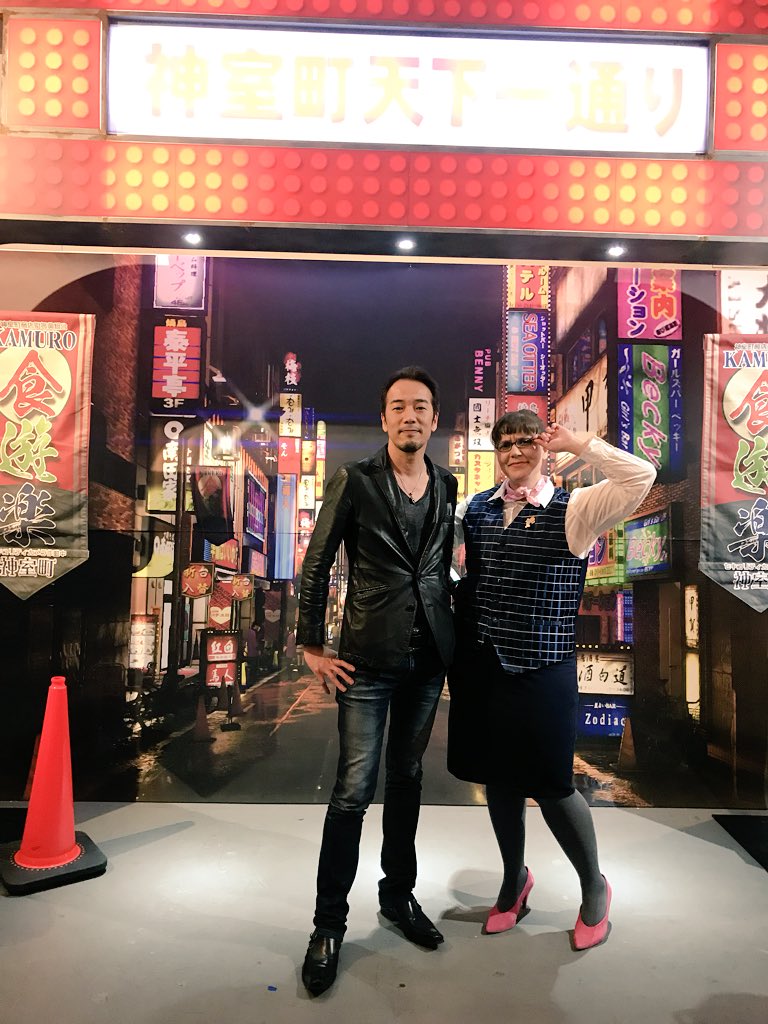 satod_cs1's tweet photo. イベント終了しました！
入場規制するくらい来ていただきました！ありがとうLA❗️
桐生と真島とハナちゃんと。
#yakuza6
#龍が如く https://t.co/YHYzfDciRY