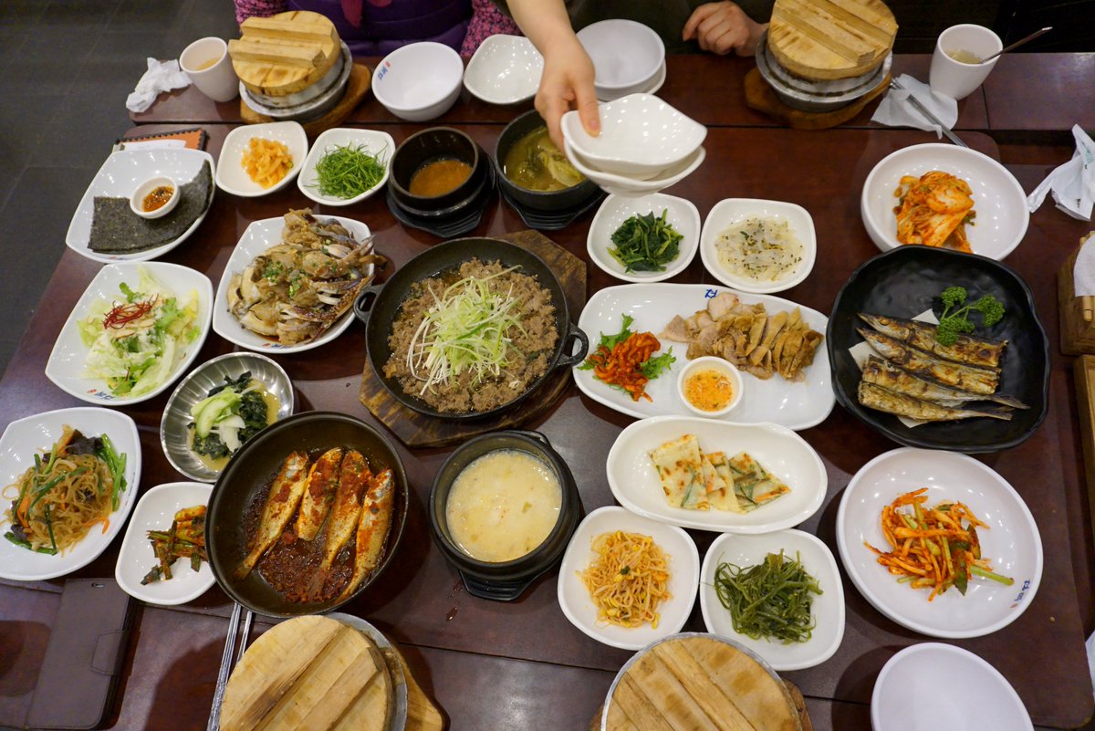 nnadtech's tweet image. 이천쌀밥집, 이래서 청목 청목하는구나 
청목 
경기도 이천시 경충대로 3046(사음동 626-1)
예약전화: 031)634-5414
지하철 경강선 신둔도예촌 하차 시내버스 몇정거장도보로 20분 거리
매일 09:00~21:00 명절 휴무
게장정식 14,000원
소불고기 한상정식 18,000원
(더보기)
cafe.daum.net/nadtech2/gOzf/…