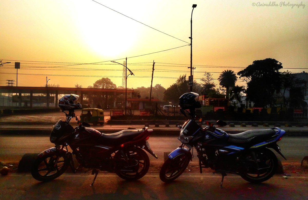 dragging_demons's tweet photo. #photooftheday #picoftheday #bikersofasansol #bikelife #honda_cb_shine125 #brk_fst_ride #sundayride #draggingdemons#india https://t.co/qLcXifI4jA