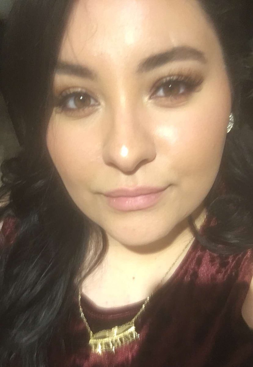 MasriPR's tweet photo. Blurry quality but I followed some tips from @ChloeMorello ‘s new YouTube video for today’s makeup and I’m IN LOVE! 💕 https://t.co/a9SjsW52N8