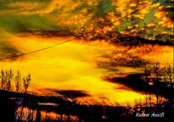 PnnPrime's tweet photo. Live your life fully 
Accept yourself in the way you are 
Be kind yourself 
Be kind with others
And stay kind with #Nature and Natural phenomena. 
Duskyclick "dawnsEffect and Aasifi's lense. https://t.co/U0Frp8fYR5