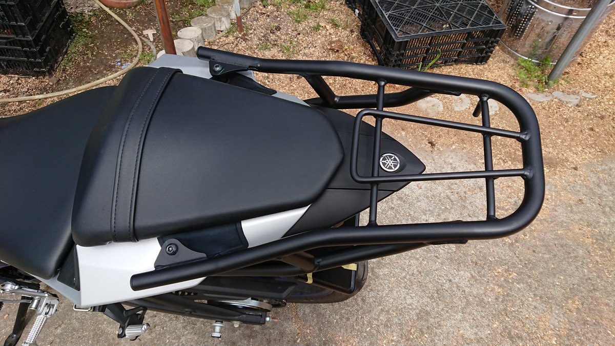 h92wrx On Twitter キャリア付けたらヘルメットホルダーの取り付けをどうしようかと思ってます 新しいステーを作るか 切るかで迷ってます Mt25 Mt25 ワイズギア Yamahaが美しい Https T Co Rwiqrihwo7 Twitter