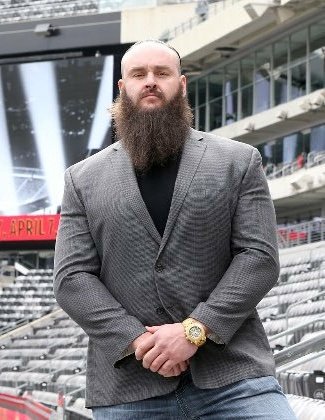 JaimsVanDerBeek's tweet photo. Braun Strowman for The Men's Warehouse

"You're gonna like the way you look or you're gonna get these hands. I guarantee it." https://t.co/M5ioWpuu3y