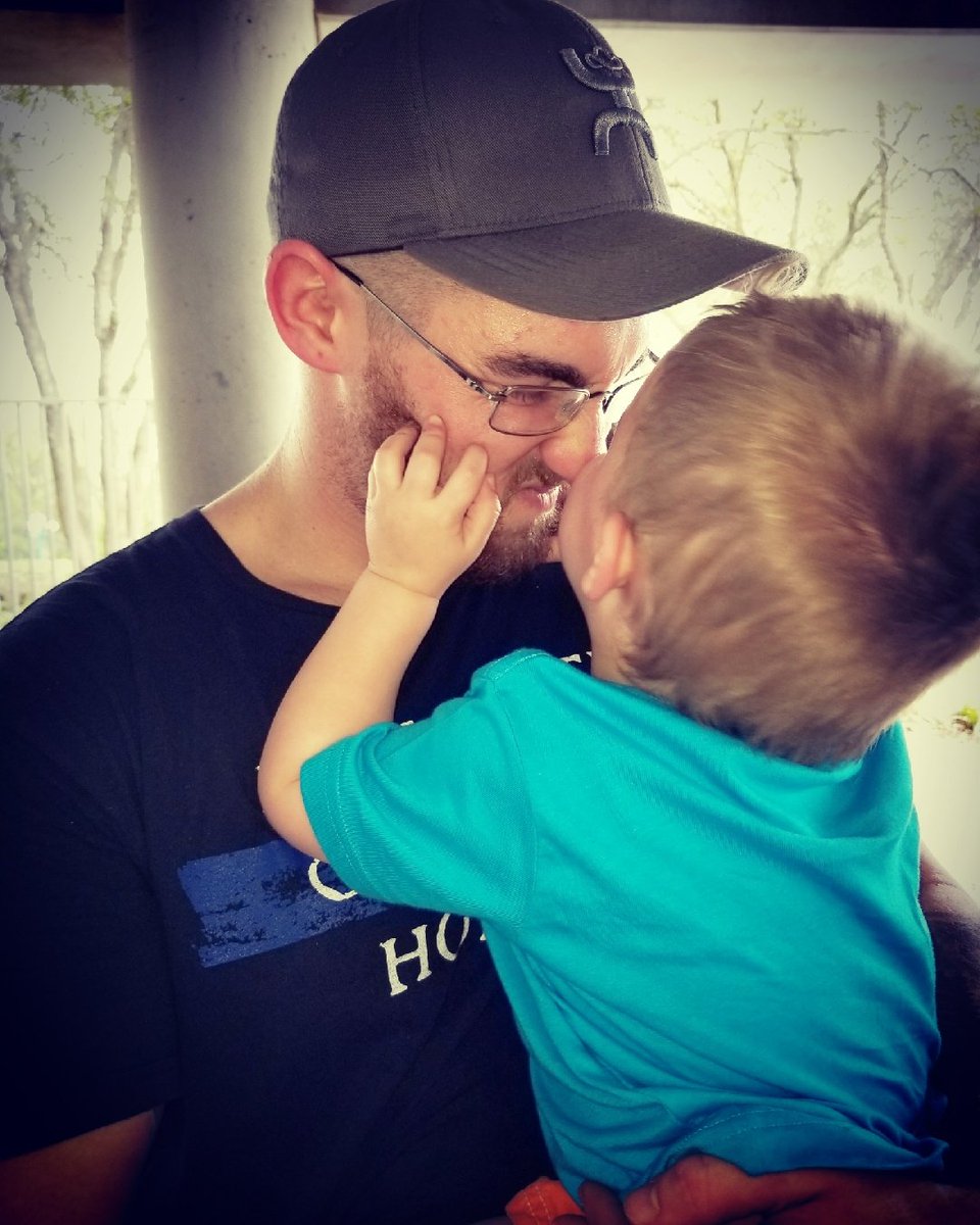 chronic_mom's tweet photo. Y'all I think my heart just exploded. 
#mimiing #blt https://t.co/Zbzj0rWfI9