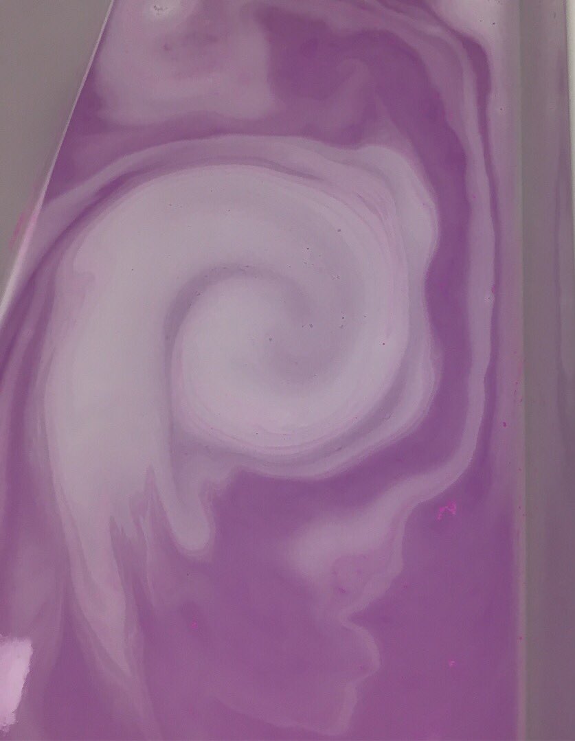 fabbomb's tweet photo. Bath bombs make bath time even more special :)  here’s tutti Frito burst 💕😀🛀 https://t.co/OriNjQeXwj
