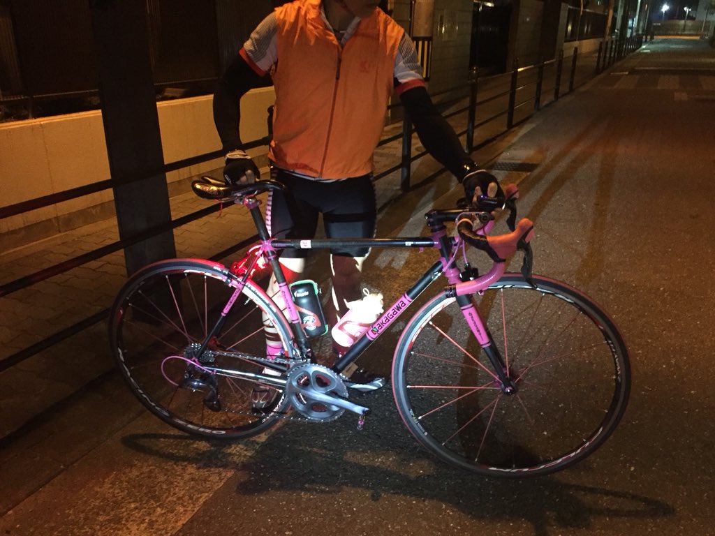サメハル 宗谷岬600 昨日 関東では珍しくナカガワさん のフレームの自転車に乗っているサイクリング中の方とすれ違ったのですが 珍しい それナカガワのクロモリですよね と聞いたら カーボンとクロモリですよ とのお答え そ それはカーボンと サメハル 宗谷岬600 昨日 関東では珍しくナカガワさん のフレームの自転車に乗っているサイクリング中の方とすれ違ったのですが 珍しい それナカガワのクロモリですよね と聞いたら カーボンとクロモリですよ とのお答え そ それはカーボンと