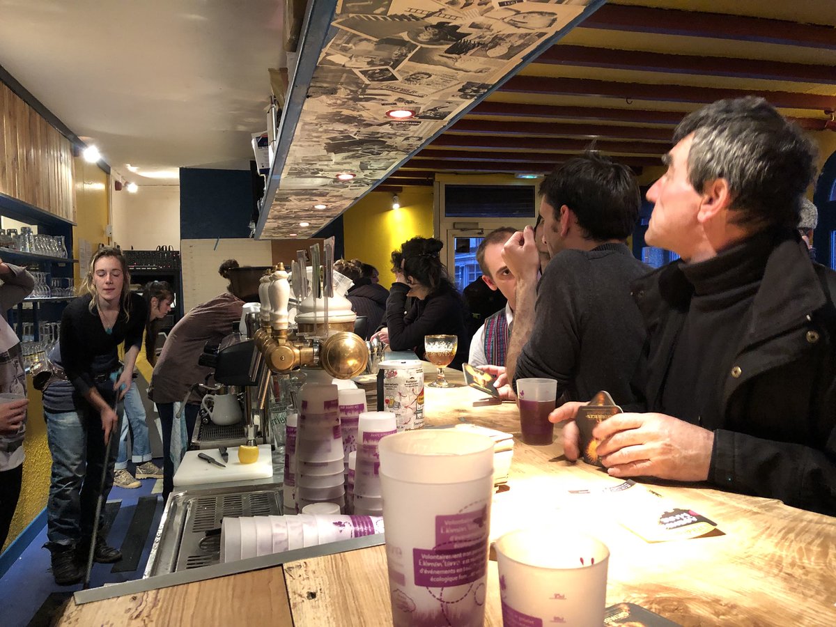 Un très beau démarrage pour le Café-restaurant culturel et politique #ItineraireBis qui a ouvert ses portes hier à Toulouse ! 🤗 cc @ZeroWasteTlse <a href="/FranceInsoumise/">La France insoumise</a> <a href="/luciepaimblanc/">Lucie Paimblanc 🦋</a> <a href="/tlse_transition/">Toulouse Transition</a> <a href="/SansTransiOc/">Sans Transition Oc</a> 
#CafeCulturel #Toulouse #ToulouseTransition