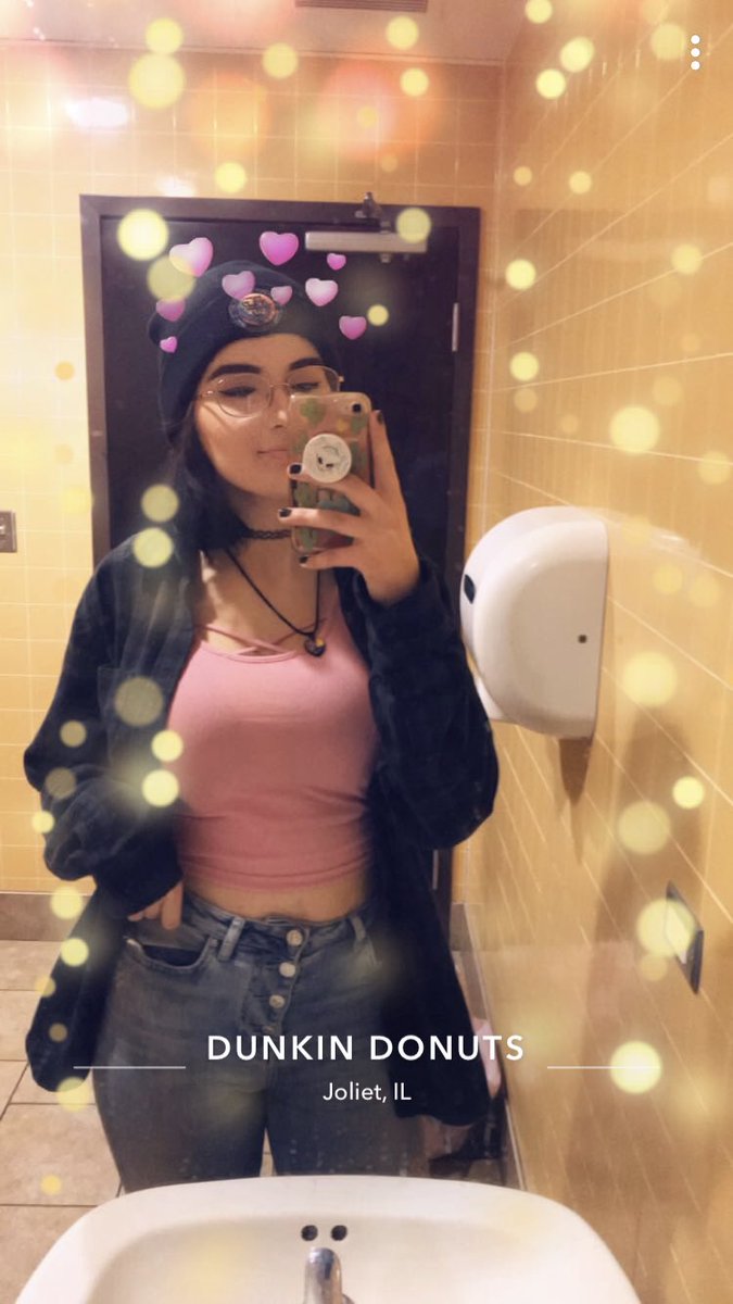 wanderingstiles's tweet photo. hi my name is dayIe but i go as blue or el, i am very gay bc how can i not be? p.s i luv girls so send me ur best makeup looks n let me gas u up #lgbtmeals ๐๐๐๐ณ๏ธโ๐ https://t.co/iPtgMIyWDX