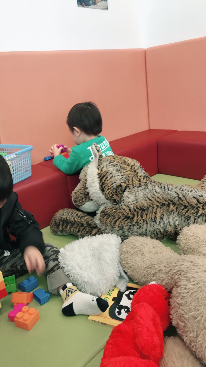 佐野久美子 かれこれ1時間半ほど遊んでいて 何しに動物園まで来たのか意味がわからない
