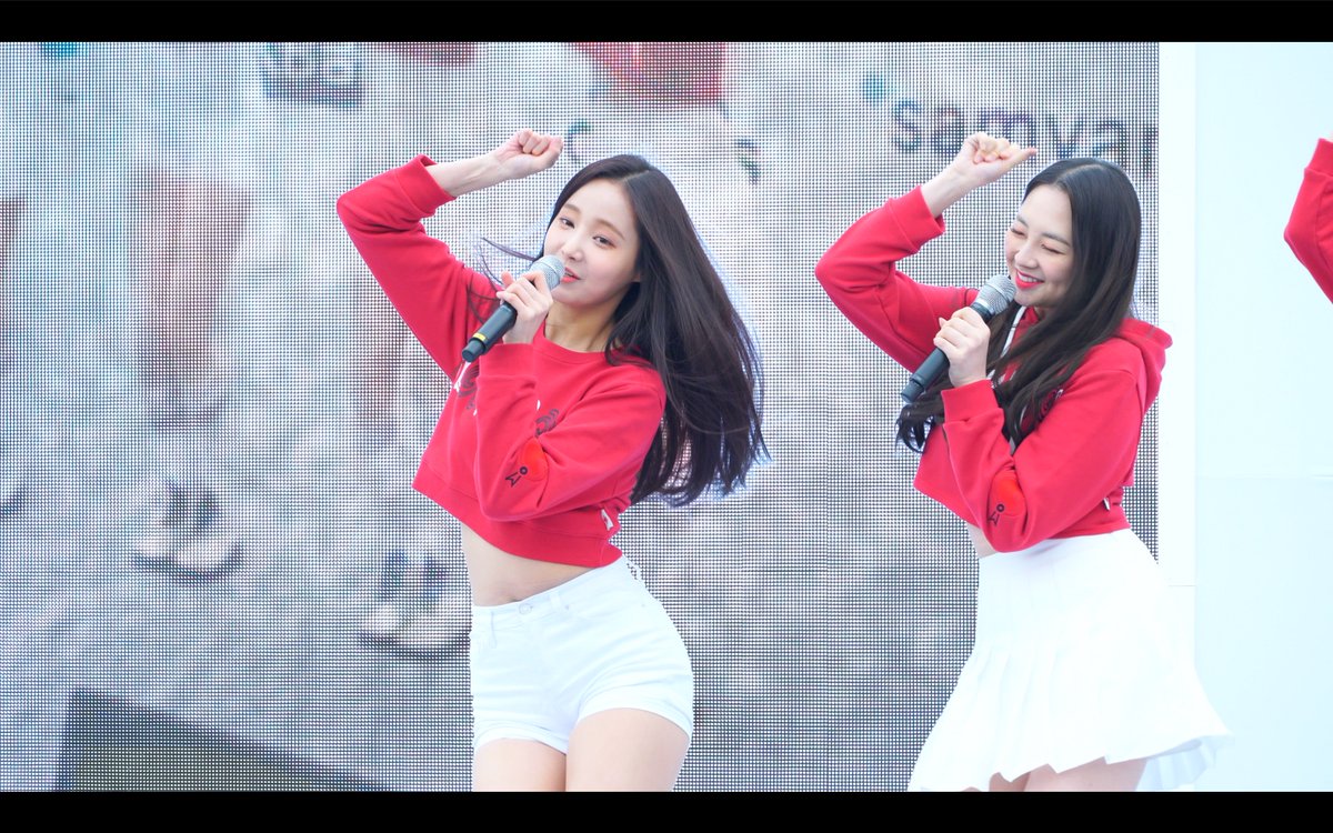 Sweet YeonHa tweet media