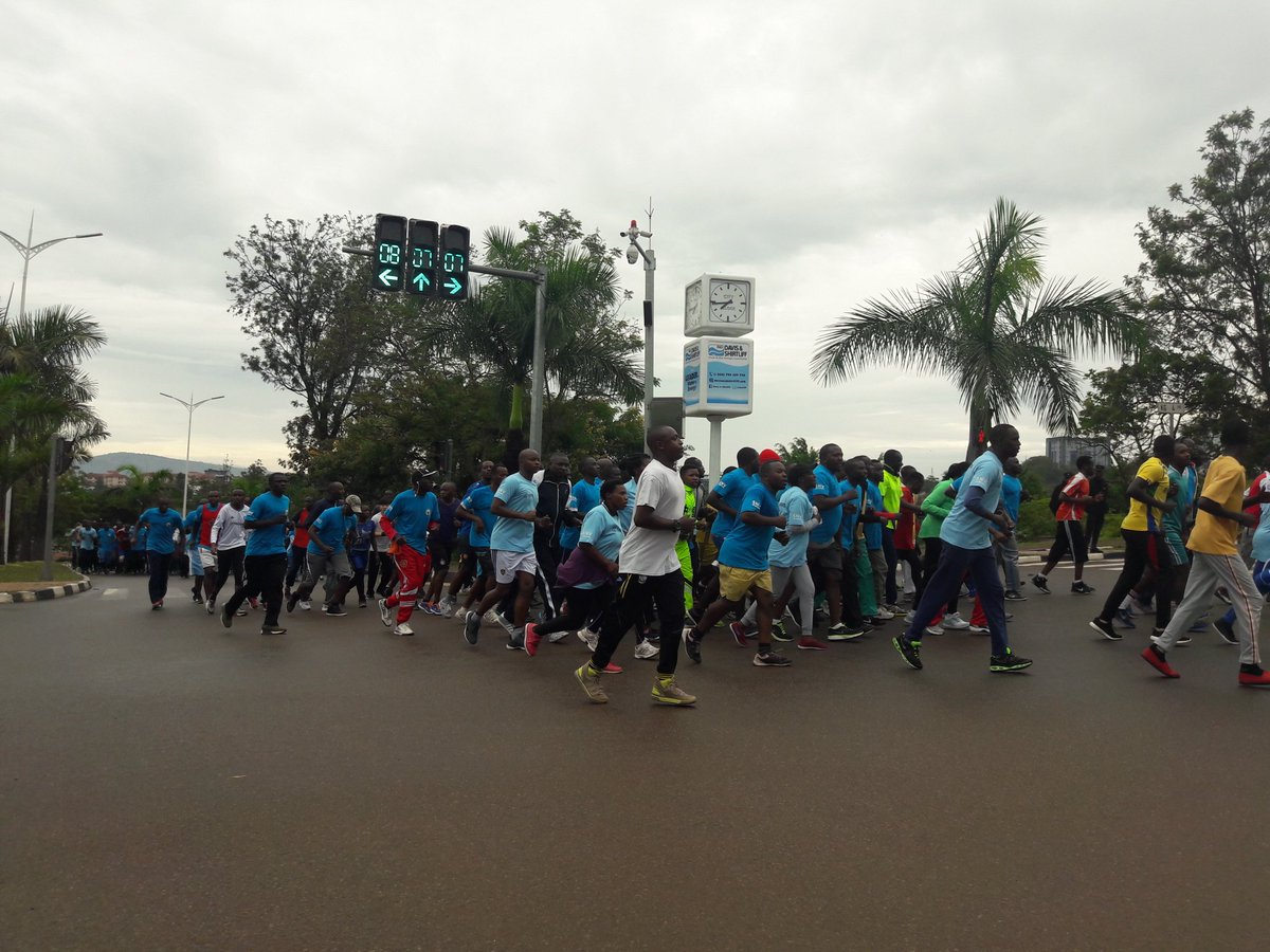 KigaliMarathon's tweet photo. Playing sports helps the insulin perform in a better manner.
#CarFreeDay #KigaliMarathon2018 
@RDA_Rwanda @JohnPeter_RWA @DiegoDushime https://t.co/fTu6nAH19E