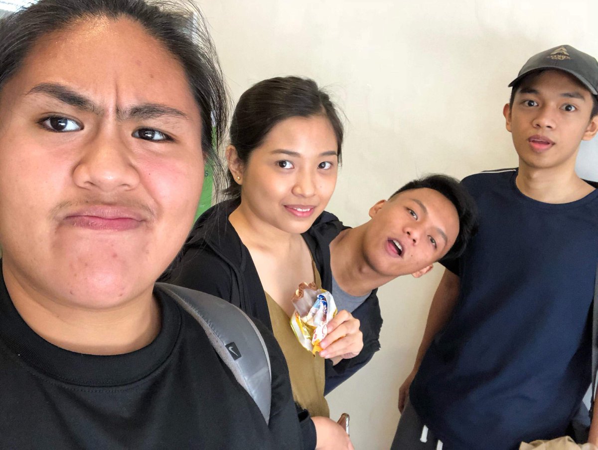 mrcltbng's tweet photo. 03/07/18 ✨ #comm3ladia 

miss u mga mamsh @alyssarmiento + renzo na walang twitter HAHA https://t.co/JizAbkHVUO