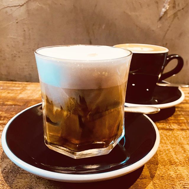 beansandfoam's tweet photo. Tried cappuccino - hot &amp; cold - at @cocoespressowanchai. Aromatic &amp; smooth with a light caramel aftertaste. Enjoyed every sip of it. Hot cappuccino gets 4 beans! Additional plus points on the beautiful glass ;) #cappujunkie #coffescore #cappuccinolover #acoffeeaday https://t.co/Co8Qs8QGCn