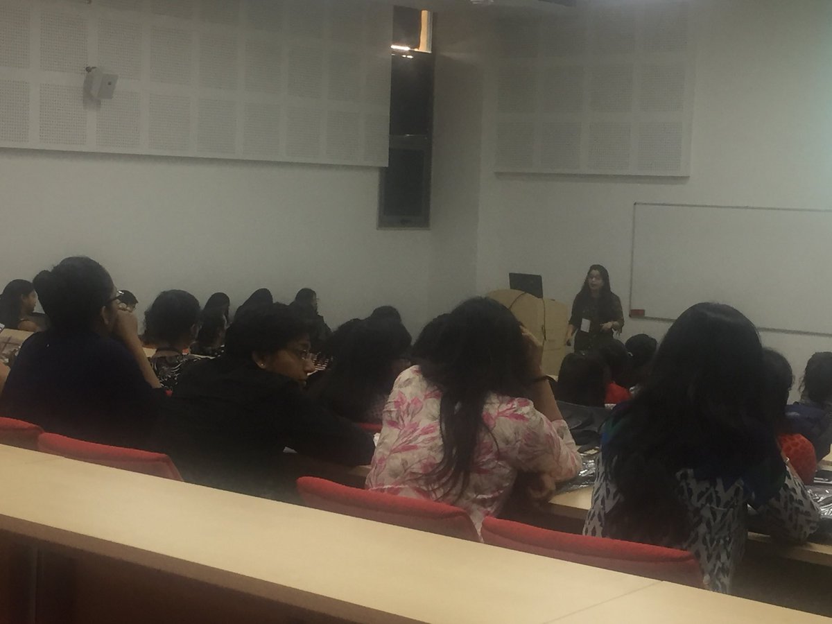 WiMLDS_Delhi's tweet photo. Pragati Kapoor is a Data Analytics and ML expert at Pajaykaps Analytics, and talks about career options in Data Science! #MLUnplugged #WiMLDS https://t.co/B7sXbDe3dF