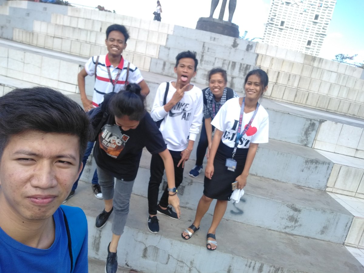ar_mndjr's tweet image. #TeamPROTOCOL
Luneta 😁😂