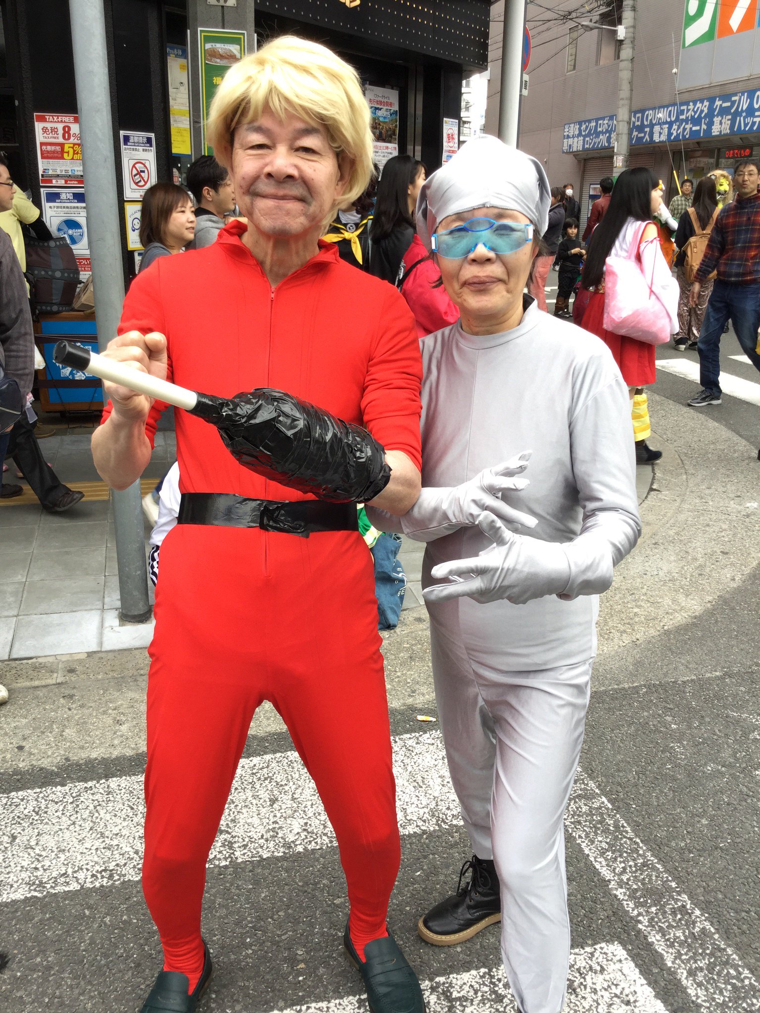 まるすさん 元ガメル連邦男爵 ストフェス コスプレ コブラ ストリートフェスタお疲れ様です 朝の8時から おもいっきり写真撮りましたよ コブラですよ 最狂ですよ 今回掲載okということで 早速掲載しました コミケにはいないタイプの まるすさん 元ガメル連邦男爵 ストフェス コスプレ コブラ ストリートフェスタお疲れ様です 朝の8時から おもいっきり写真撮りましたよ コブラですよ 最狂ですよ 今回掲載okということで 早速掲載しました コミケにはいないタイプの