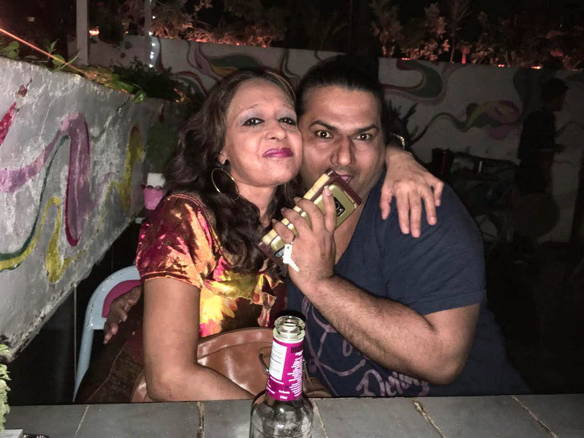 itsbobbykumar's tweet photo. Bobby Kumar Meraj Kapadi shama sayeed #BREED Transgender movie music meeting after party at #thahouse bar https://t.co/C0WNvQYzK1