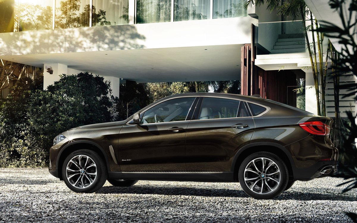 SunderlandBMW's tweet photo. With a stunning range available in an array of trims, it's easy to fall in love with more than one BMW at once. 

We've given our best advice on choosing the right BMW for you, here;

https://t.co/rzbipYH6gK https://t.co/4W7IzEGoUv