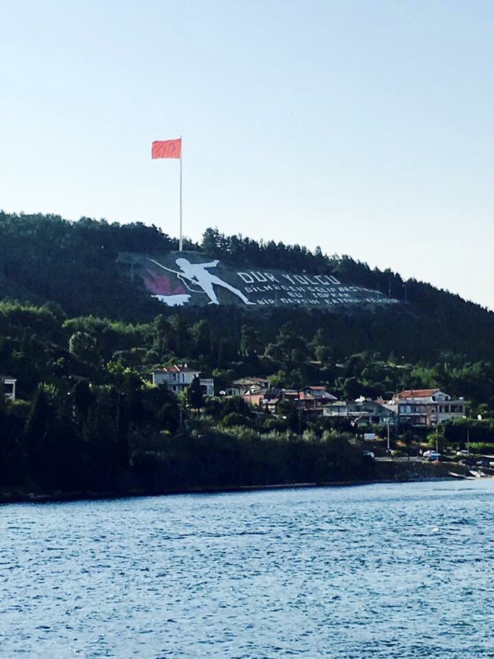 MehmetSKaranfil's tweet photo. Stop reiziger! De aarde die u betreedt was eens getuige van het einde van een tijdperk.

#gallipoli #CanakkaleGecilmez

“Vrede in het land, vrede in de wereld”
Mustafa Kemal Atatürk

Foto: Mehmet Sadık Karanfil, augustus 2017, Çanakkale https://t.co/7s77NYzmhu