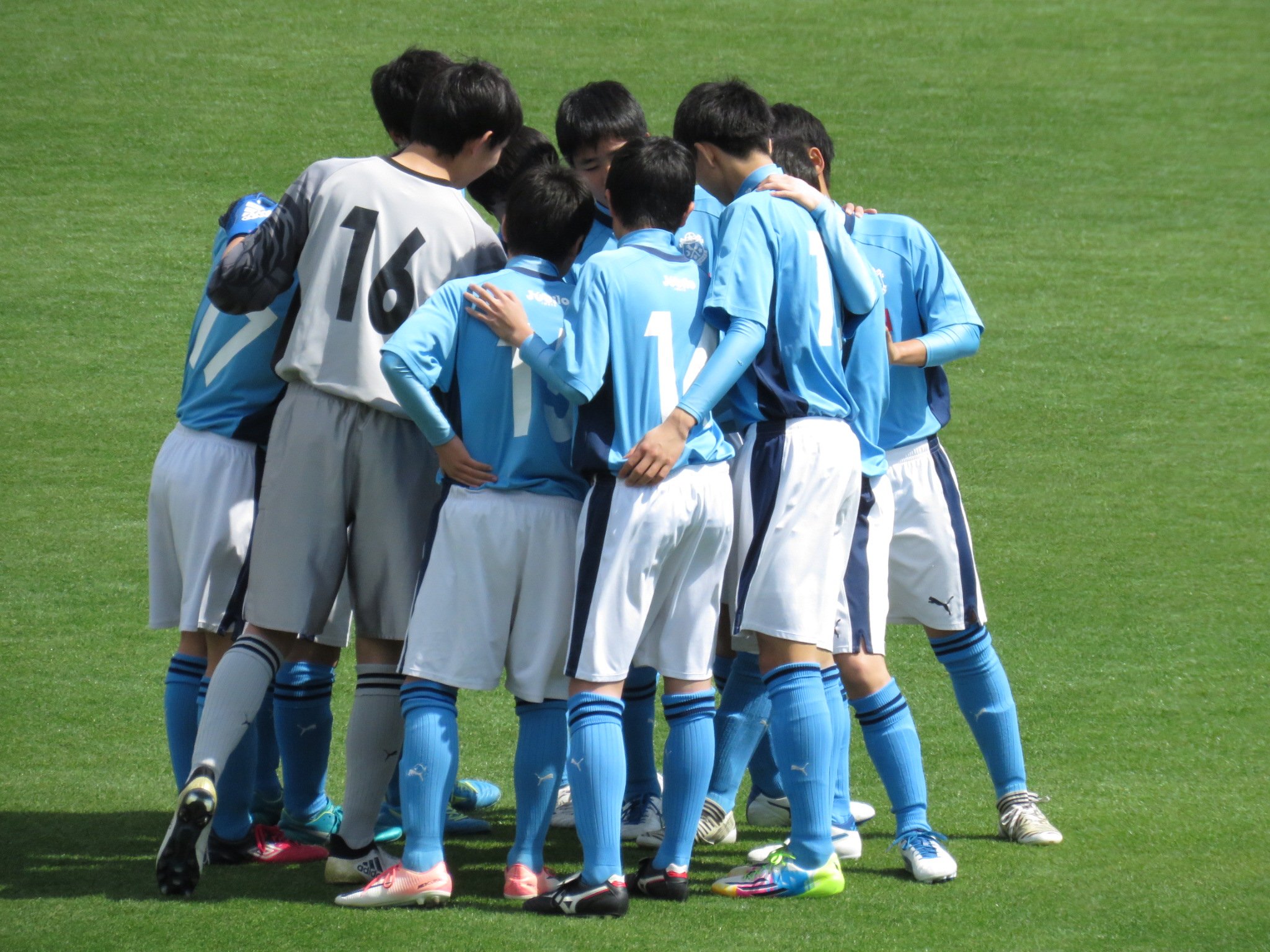 まさこ ジュビロユース Jrユース 3月18日 ジュビロss磐田 卒団式 このチーム このメンバーでの最後の円陣 もう観れないと思うとやっぱりちょっと寂しいね 2試合目 円陣しなかったよね して欲しかったけど T Co Dsvlyw6jrh