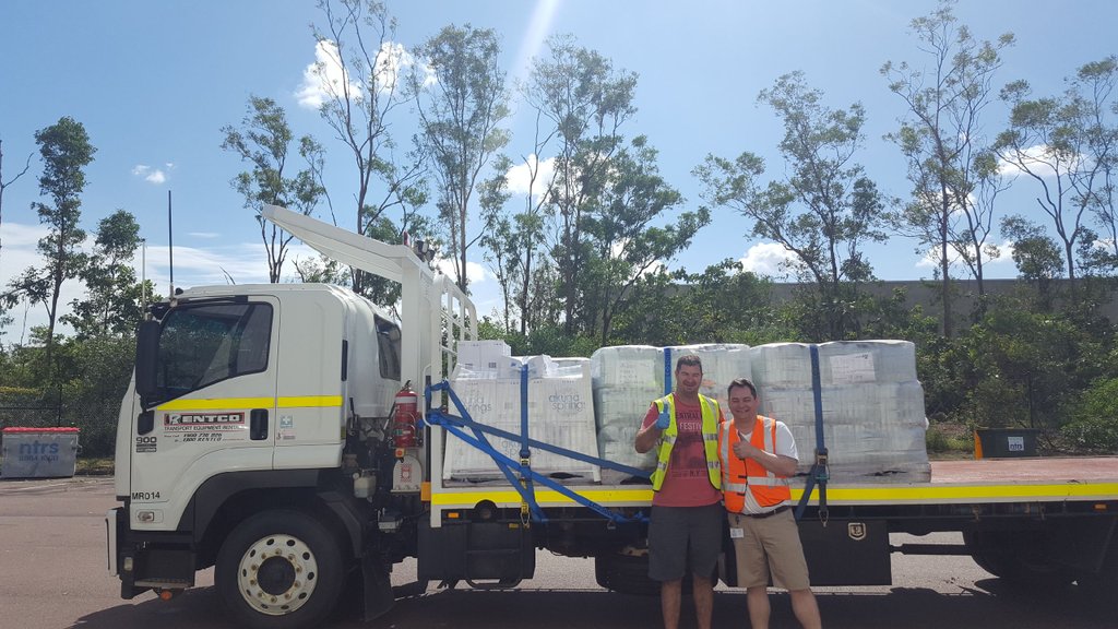AkunaSprings's tweet photo. As a#Territoryproud company, we are doing our bit for the Darwin community, with our CEO and GM personally delivering home grown @Akuna_Springs bottled water to our clients who have run out of drinkable water supply, due to the aftermath of #CycloneMarcus. #StaystrongDarwin https://t.co/FPLS6e4QEF