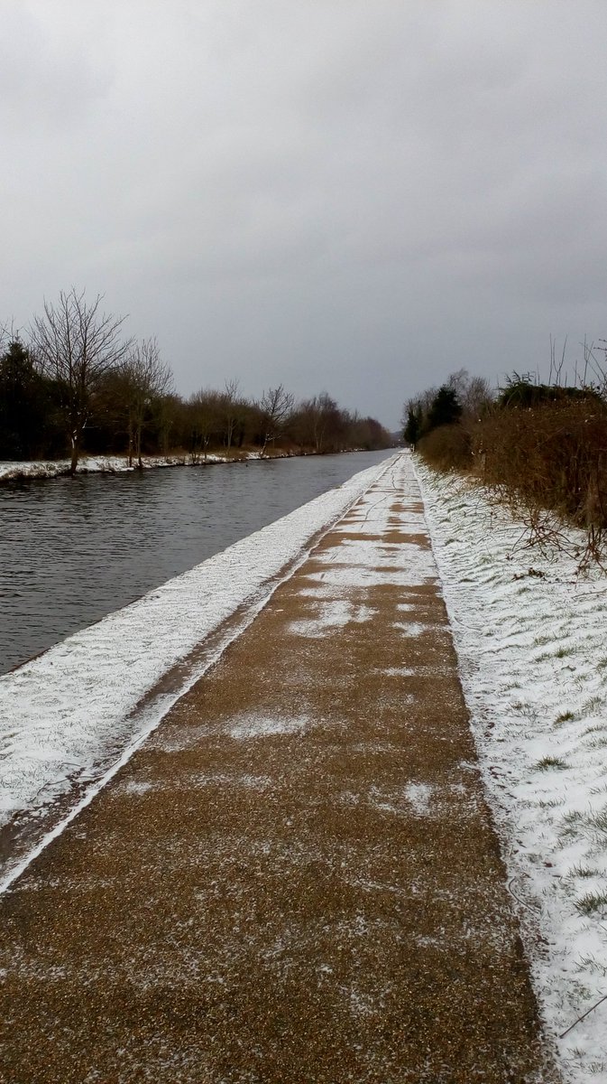 r0manJ's tweet photo. Gutted that #WilmslowHalf cancelled. Easy run along the canal instead. https://t.co/cFRWakE89K
