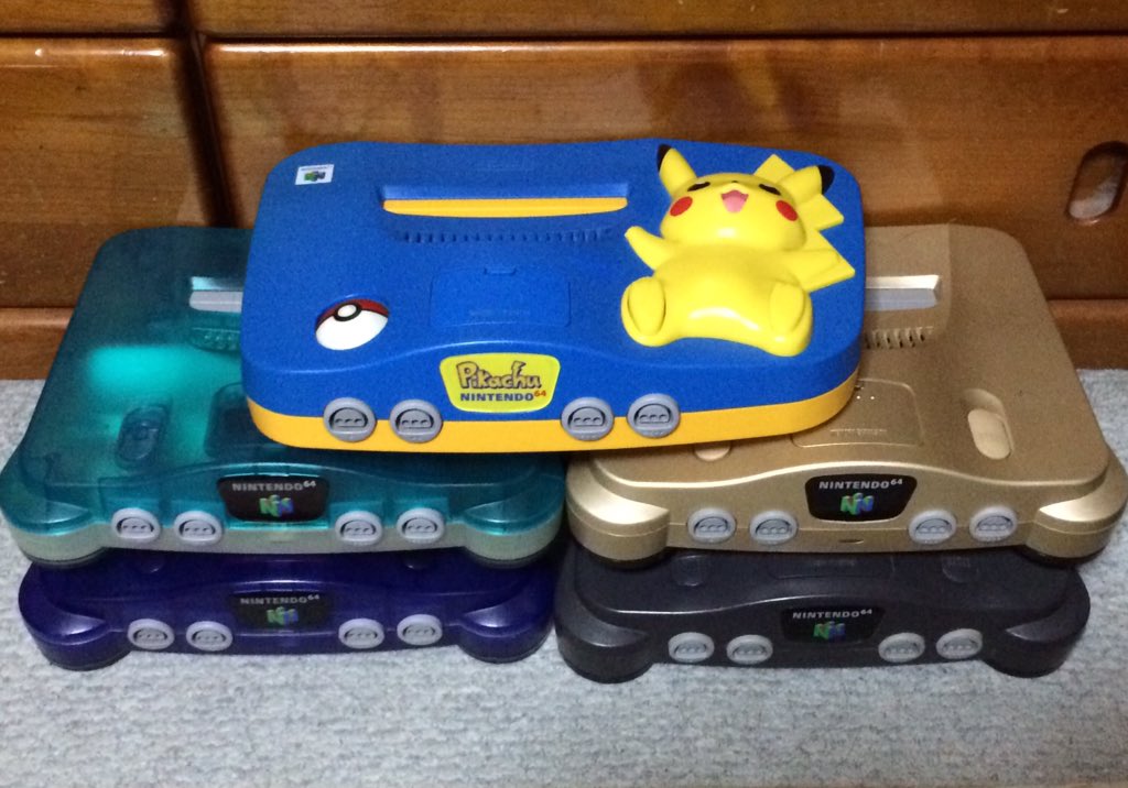 くり Twitterren ミッドナイトブルーとピカチュウ64が並んでいるのは結構凄いですよ