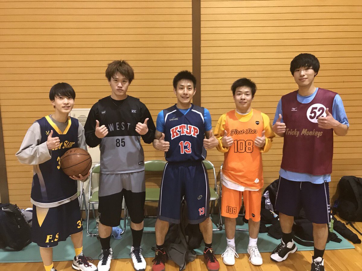 paku898989's tweet photo. 冬ラストセカステ
結果Bトー優勝
ケントさんを優勝に導けなかったのが心残り。
けどメンバー濃すぎたし朝の全試合まともなアップできんし体動かんし夜飯トレでゲロ吐いた人もいるしコンタクト大捜索もあったし楽しすぎた笑

#いちばん星#Versus #FunB.T
#Giraffe #連合チーム https://t.co/PDjDDISYIE