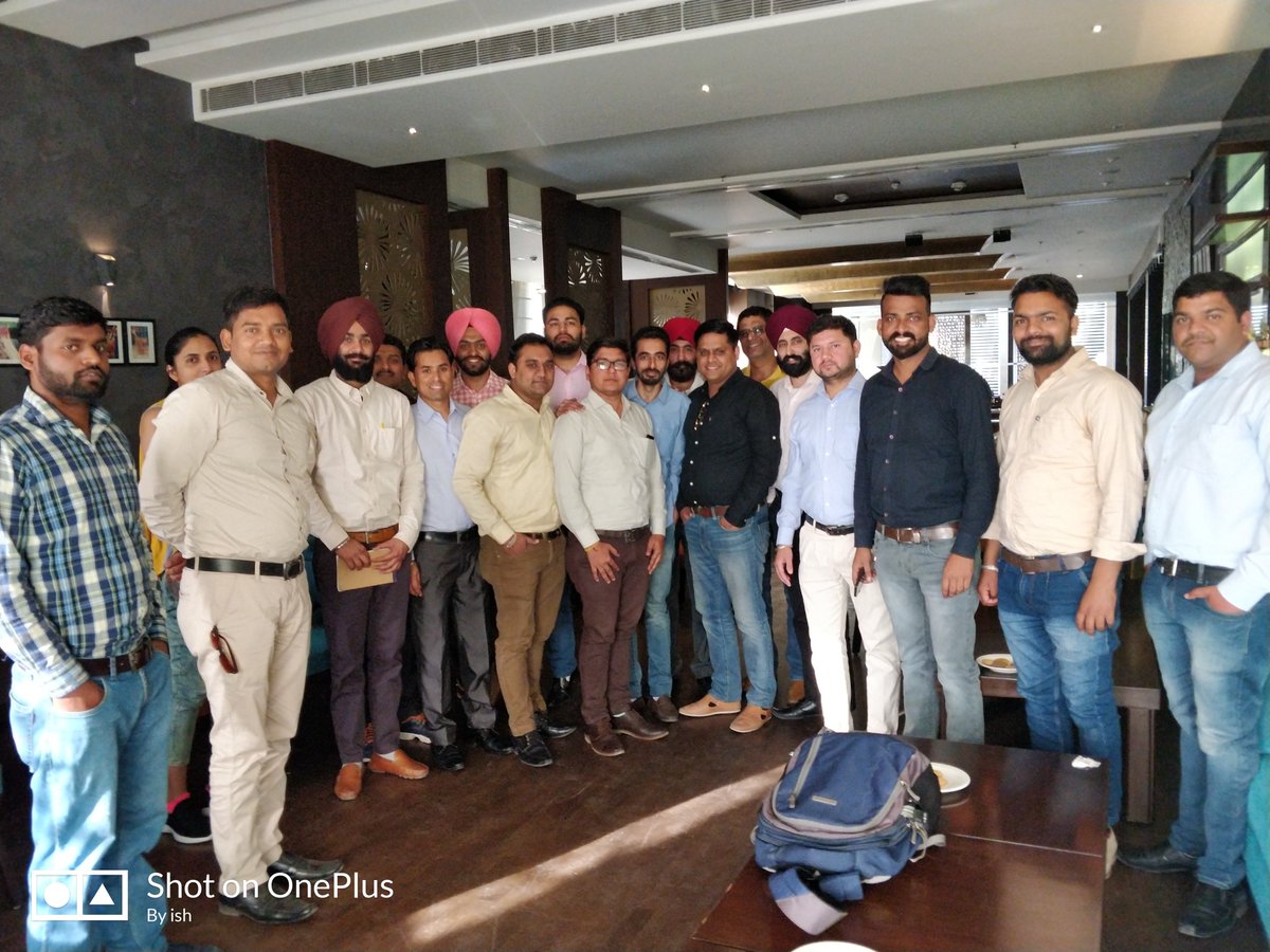 pankaj4u4u's tweet photo. Once again amazing #UpworkHuddle in #Chandigarh #18thMarch. It was so great to meet such #Entrepreneur and exchange experiences with #UpworkFreelancers. It's all about @Upwork @skasriel #Success #HostHuddle #upworkexperience Thank you #Upwork! https://t.co/LGGYPcRKwd