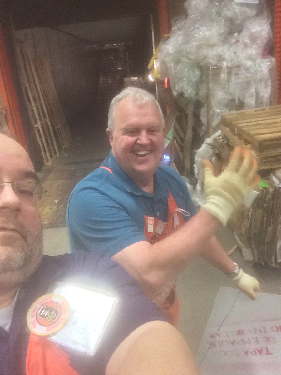 Great job to Bob for wearing gloves while handling FRP!  Bob works safe every day to prevent lost time and injury. #SafetyBe153 #SafetySelfie <a href="/nyyroro/">Ro Rodriguez</a> <a href="/ryan3040/">Ryan Hunt</a> @JennHardyRDO <a href="/WendyMcclintock/">Wendy Hulsizer</a> <a href="/BHommerbocker/">bob hommerbocker</a>