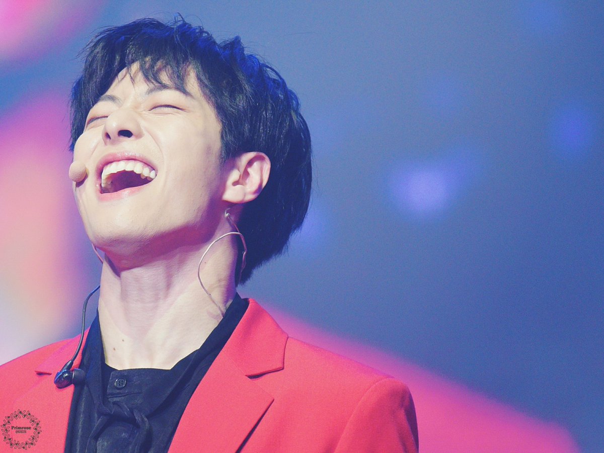 92O226_'s tweet photo. 《180303 유앤비 팬미팅HQ🐾》

귀!!!!!!!!!!!!!!엽!!!!!!!!!!!!!!!!댜!!!!!!!!!!!!!!ㅋㅋㅋㅋ

#유앤비 #빅스타 #UNB #BIGSTAR #Feeldog #필독 #오광석 #독씨 #더유닛 #THEUNIT 
@feeldog_bpnn https://t.co/dEyWdFcr9H