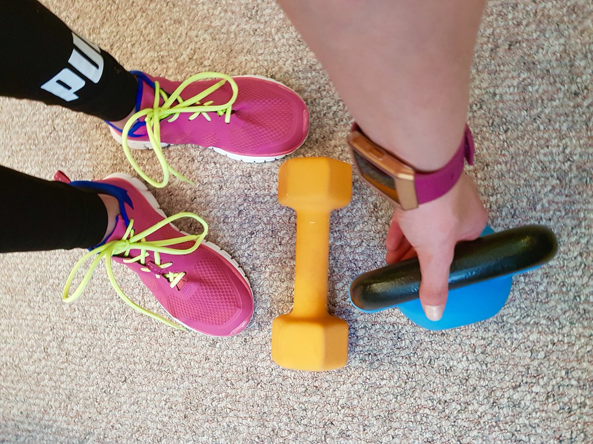 HeyItsMeMissJT's tweet photo. Sunday morning lift session. #backatit #justdoitsunday #workoutwithweights #fitbitionic #alwaysbrightandcheery βοΈβοΈπͺ https://t.co/mNMxvX28qH