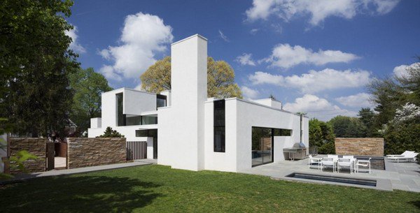 vf_exteriors's tweet photo. Latest from the company blog: Suburban #Stucco Home 🏡 Marked by an Inspired 🧐 Asymmetry ➡ https://t.co/ndfWlHkmok via @vf_exteriors #Kelowna #KELONews #StuccoDesign #design #Exterior #StuccoKelowna https://t.co/jb6EvuJL18