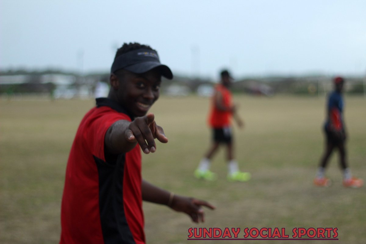 SundaySSports's tweet photo. It's another #SSSunday , join us at 15:30 on the North Campus Fields for a game of touch rugby. https://t.co/fpUL7FZ0uE