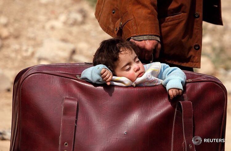 HalaGorani's tweet photo. When your whole life fits inside one suitcase. #EasternGhouta #Syria https://t.co/jSN7MSF35k