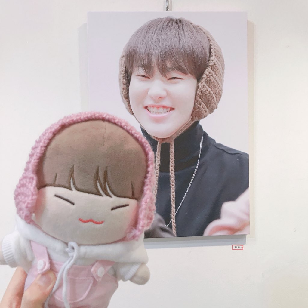CARATS_JUN's tweet photo. #BEMYONLYONE @17_one_1
♡ 소중한 하루로 기억 되는 석순전 ♡ 
하나같이 사진들이 다 너무 예뻤고 대구에서 부산까지 간 보람이 넘쳤던 하루였어요! 홈마분들과 스탭분들 모두 고생 많으셨습니다 ㅠㅠ 다음에 또 전시회 한다면 달려가고 싶네요!! 전시회의 재미를 이제야 알아버려서 아쉬워요ㅠㅠ💧 https://t.co/uAY3sSVqUO