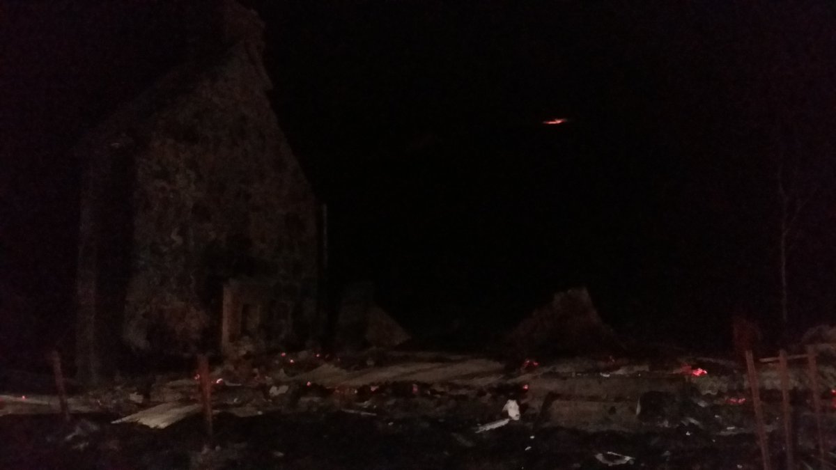Fire_WIsles's tweet photo. Three crews attended an incident in Gravir during the night. Wildfire which spread and destroyed one building then almost took two more. Likely to be Muirburn left unattended from earlier. The current wind conditions are not suitable for Muirburn @fire_scot https://t.co/QWosL1dTeO