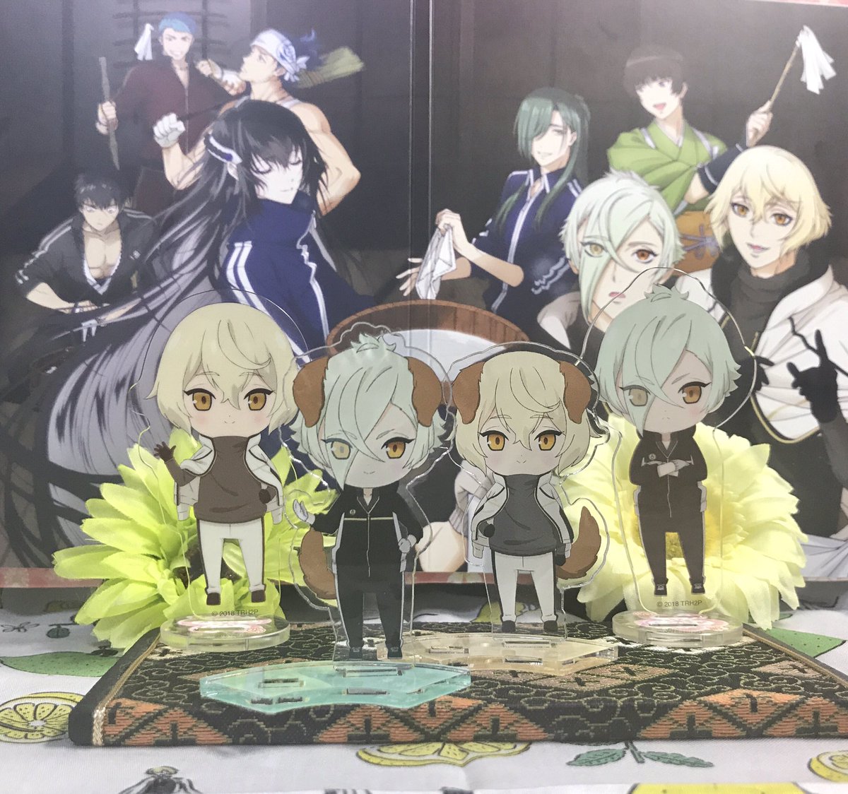 さよのすけ Twitter પર 続 刀剣乱舞花丸のblueray届きました Tasにしました 特典の髭切膝丸のアクリルスタンディ 刀犬 男士のアクスタとベースの絵は同じだけど サイズが違います 犬になると体も一回りちっちゃくなるらしい どうすっ転んでも推しが可愛い さよのすけ Twitter પર 続 刀剣乱舞花丸のblueray届きました Tasにしました 特典の髭切膝丸のアクリルスタンディ 刀犬 男士のアクスタとベースの絵は同じだけど サイズが違います 犬になると体も一回りちっちゃくなるらしい どうすっ転んでも推しが可愛い