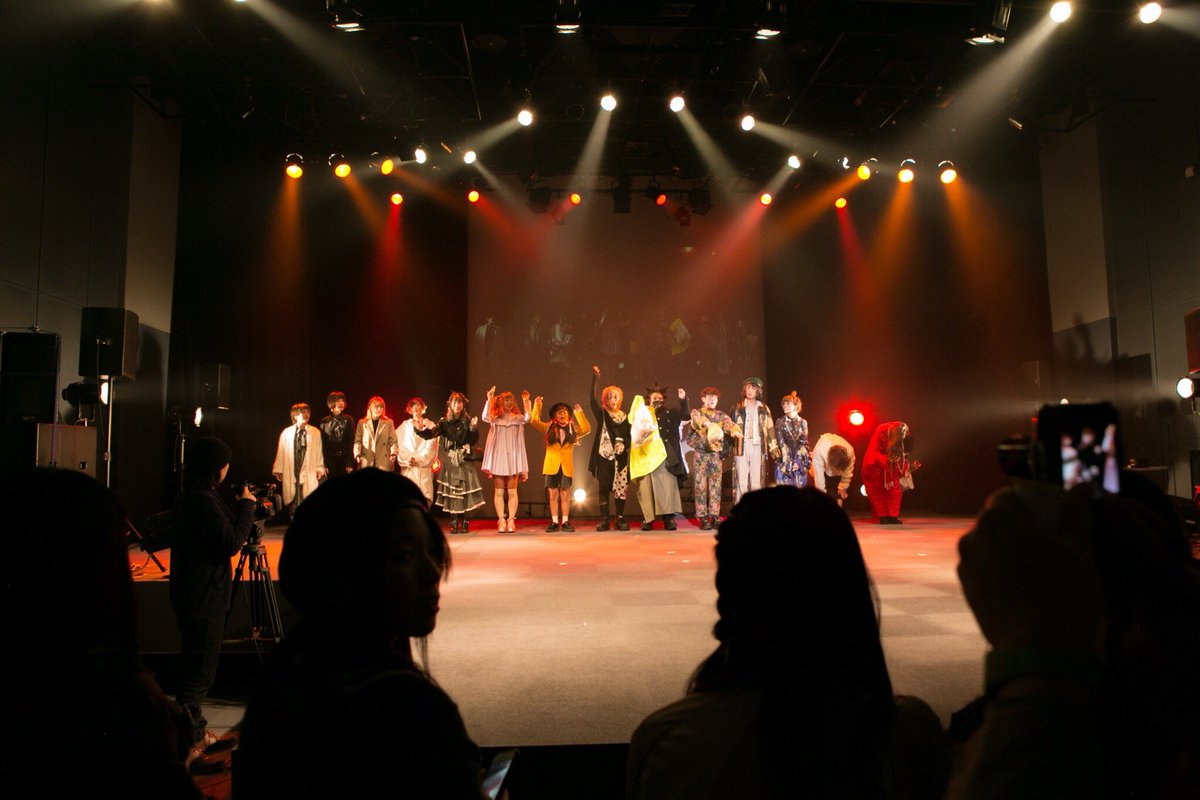 023_yuuu's tweet photo. 5ivestar@スカラエスパシオ

altのショーテーマは隠れ日常ということで自分はステージ上でカフェタイムを☕*°
altに所属してから初のステージ
とても楽しめたのでよかった🙆🏻‍♂️

この1年、美容師に向けた活動はもちろん、今しか出来ないことに色々と挑戦したい👊🏻👊🏻 https://t.co/hQ75LJuW6h