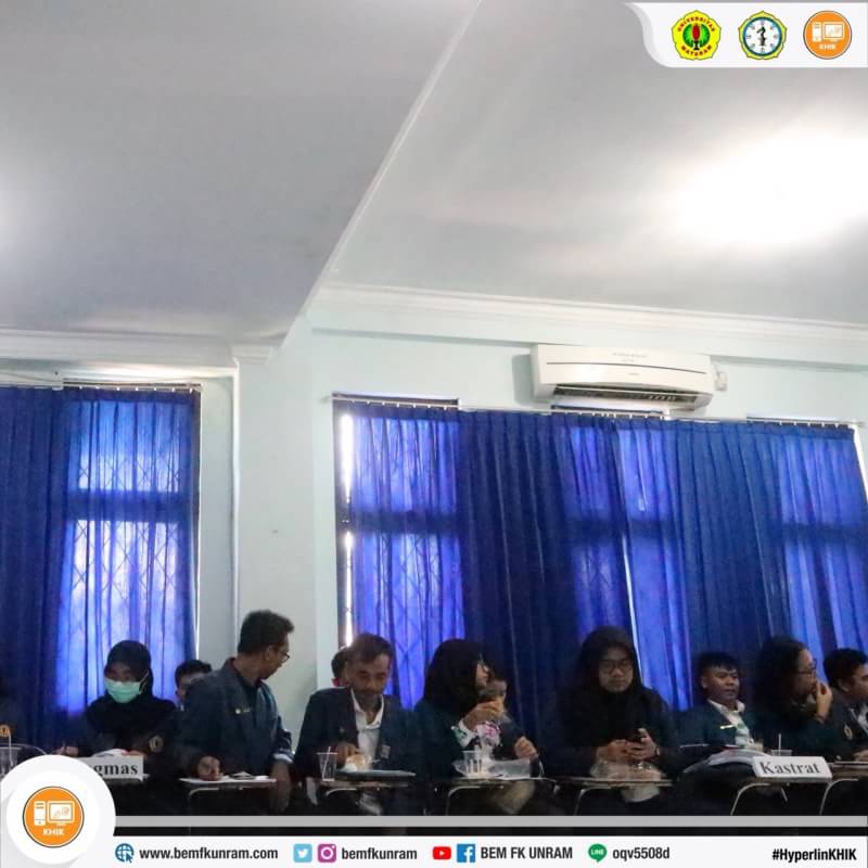 bemfkunram's tweet photo. Telah dilaksanakan Musyawarah Kerja BEM FK UNRAM pada tanggal 11 maret 2018 di kelas B dgn agenda pembahasan AD/ART, pembahasan dan penetapan program kerja serta protap dan Tenderisasi. #BEMFKUNRAM #KeluargaInspiratif #SiapMenginspirasi #HyperlinKHIK https://t.co/OFpTskAXdl