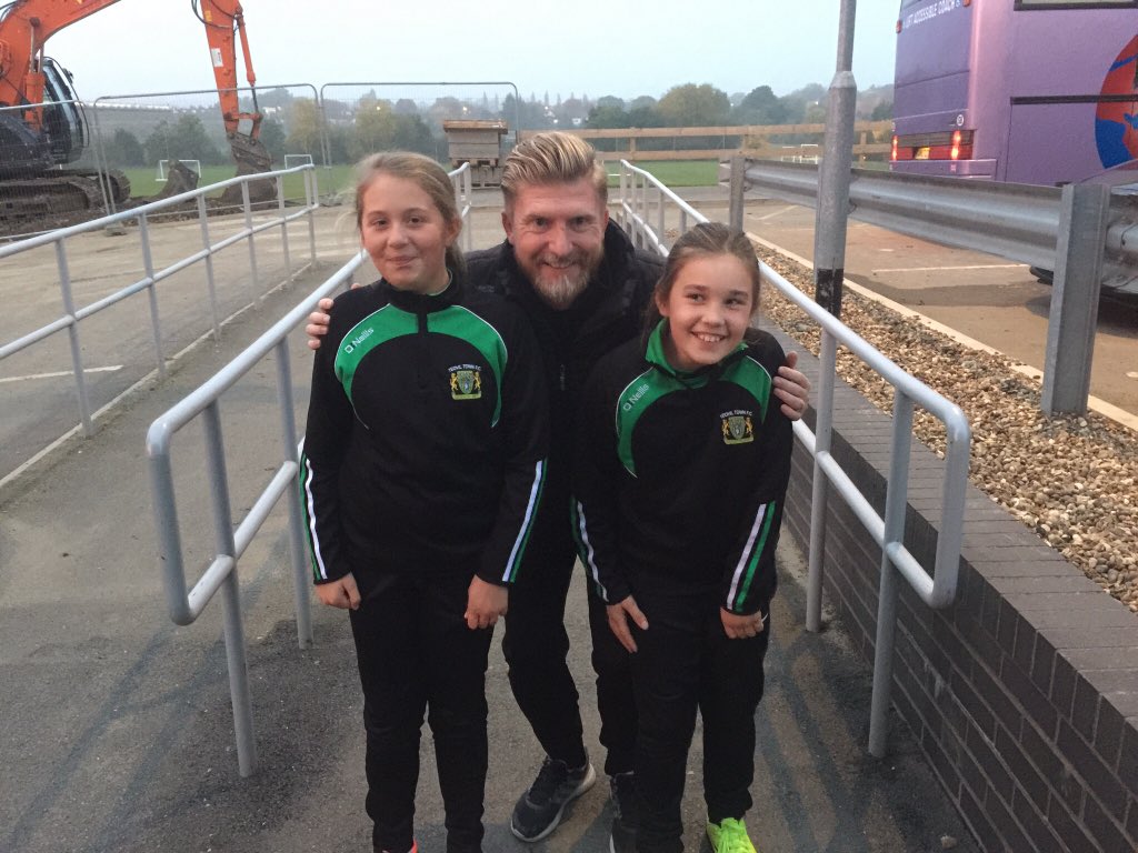 AshleaSlater's tweet photo. Happy 40th birthday Jamie ⚽️💚⚽️@torquay3jay https://t.co/arwNYTSTdA