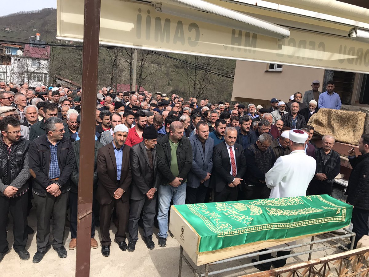 engintekintas's tweet image. #Gerce mahalle sakinlerimizden merhum Nazım Özbucak kardeşimizi son yolculuğuna uğurladık.Allah rahmet eylesin.Mekanı Cennet Olsun..