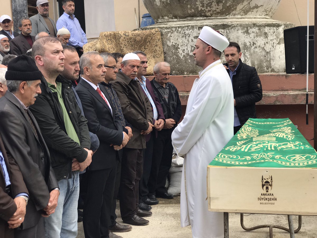 engintekintas's tweet image. #Gerce mahalle sakinlerimizden merhum Nazım Özbucak kardeşimizi son yolculuğuna uğurladık.Allah rahmet eylesin.Mekanı Cennet Olsun..