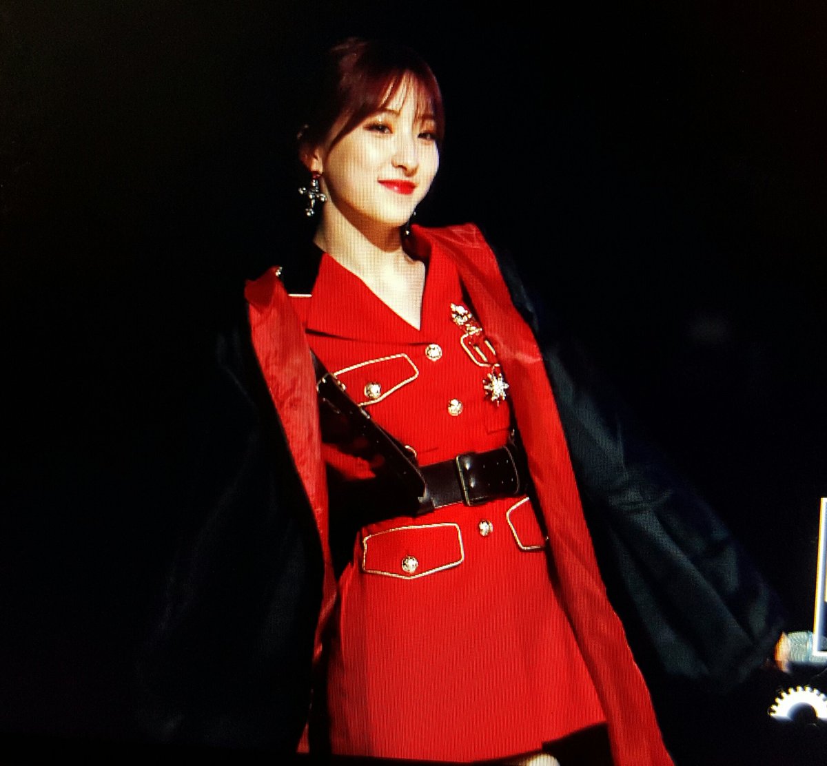 Comet_527's tweet photo. 180318 강남 팬사인회 #우주소녀 #은서 #손주연 #WJSN #EUNSEO 
마법사~~~~~주연이😚😘😍 https://t.co/dlcTPNWbY2