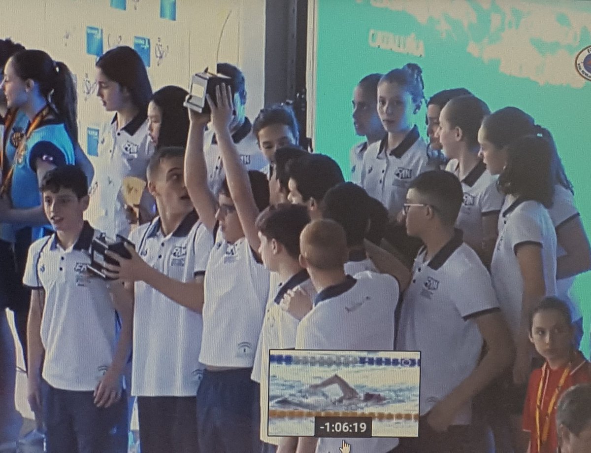 fanatacion's tweet photo. #Natación ¡DOBLE TÍTULO! para la selección andaluza alevín en el Nacional escolar de Castellón al ganar las clasificaciones conjunta (2.085 ptos.) y femenina (1.062). Además plata en la tabla masculina (1.023). ¡GRANDES! https://t.co/A7dZUgCiO4