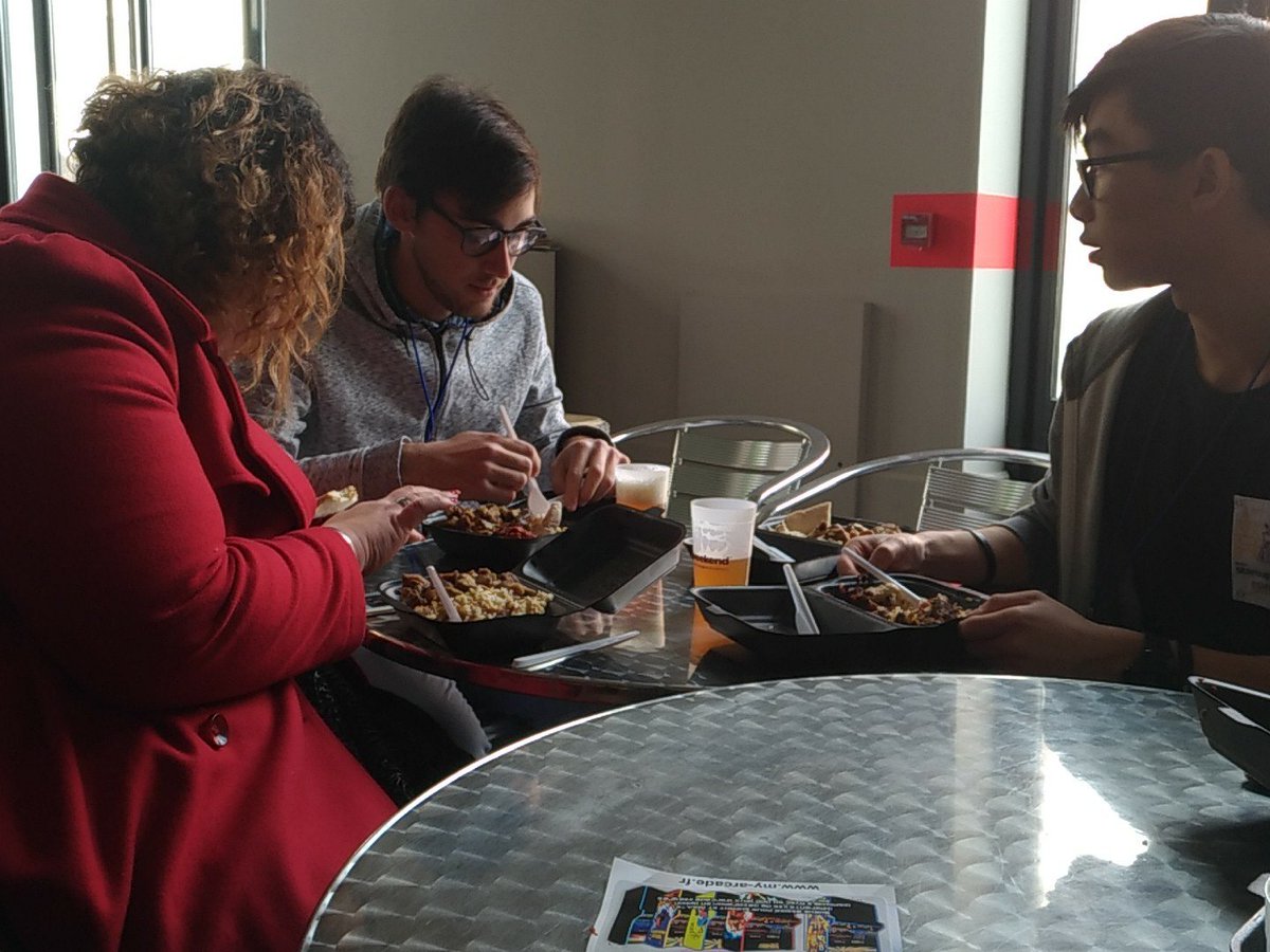 RelatioContact's tweet photo. Bon appétit nous #Miam #Dday #sweblois https://t.co/sJgZJqsmaM