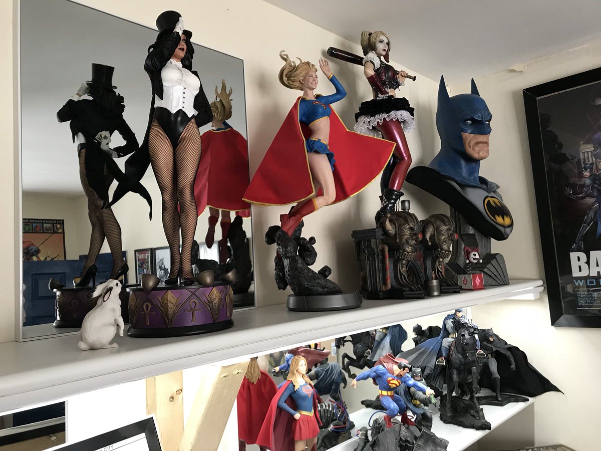 MyDcCollection's tweet photo. Trying to decide the best order to display the #dcladies I think this is the best order? Any suggestions? #collectorverse #mydccollection #dccomicsfan #dccomicscommunity #dccollectibles #sideshow #sideshowcollectibles #prime1studio #dcsuperherogirls #dcstatues #dcstatuecollectors https://t.co/p50wJH4RLM