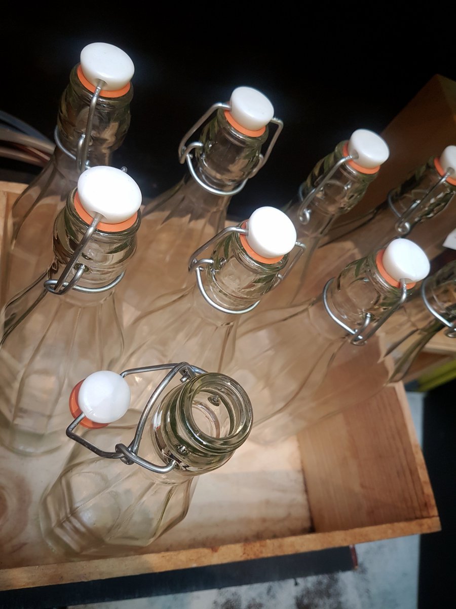 BoroughWines_ER's tweet photo. Our refill bottles are faithfully waiting for their new owners. Choose from white, red or rose, and save the world one wine bottle at a time!
#greenlife #wine #greenchoise #refill #iwillrefill #drinkbetter #ReduceReuseRecycle #winelover #refillwine https://t.co/Fs0VxSL71q