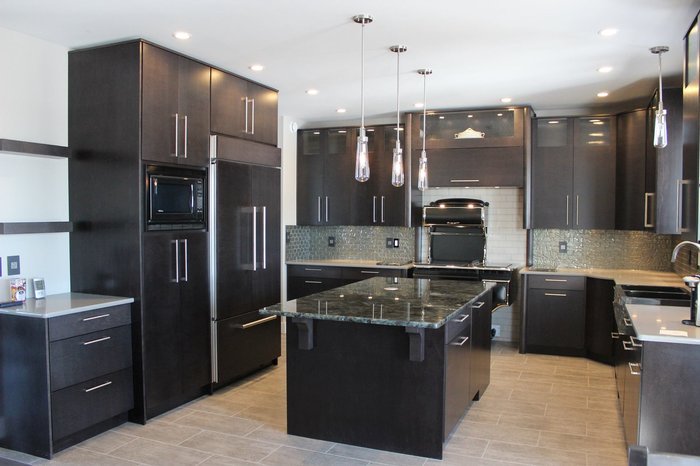 ArborValleyCabG's tweet photo. We are a Local manufacturer employing Central Albertans!! https://t.co/dCVVKbqAE0
