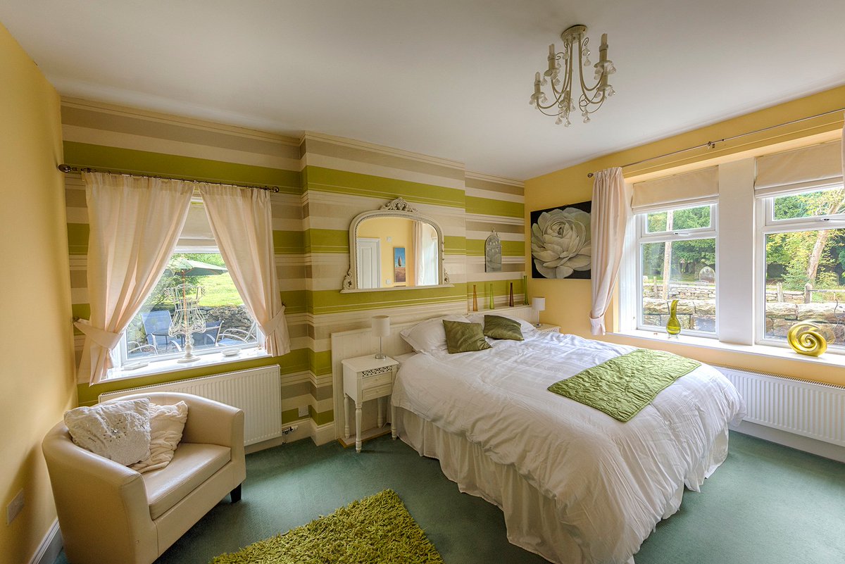 Halmer Grange Guest House tweet media